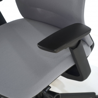 ergonomischer burostuhl grau schwarze struktur stoff 3d verstellbare armlehnen 6