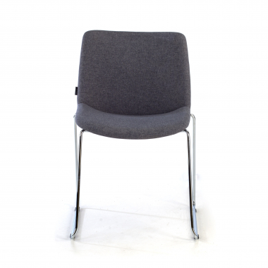 konferenzstuhl schwarz ohne arme stoff feste armlehnen 3