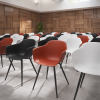 Gästestuhl Glamm, 4 Beine, umhüllendes Design