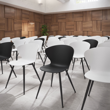 konferenzstuhl schwarz schwarz 4 fusse kunststoff feste armlehnen 2